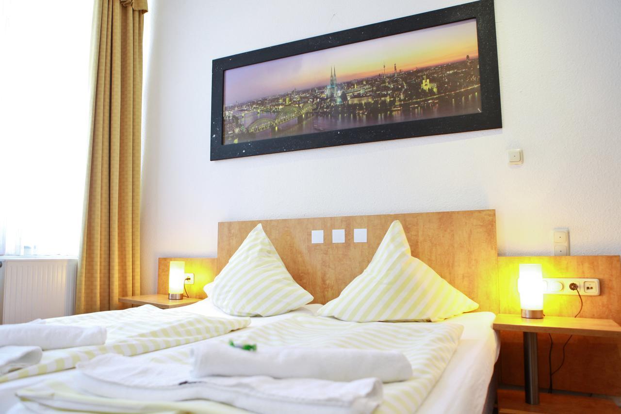 City Hotel Storch Кёльн Экстерьер фото