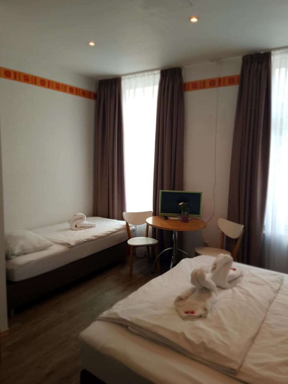 City Hotel Storch Кёльн Экстерьер фото
