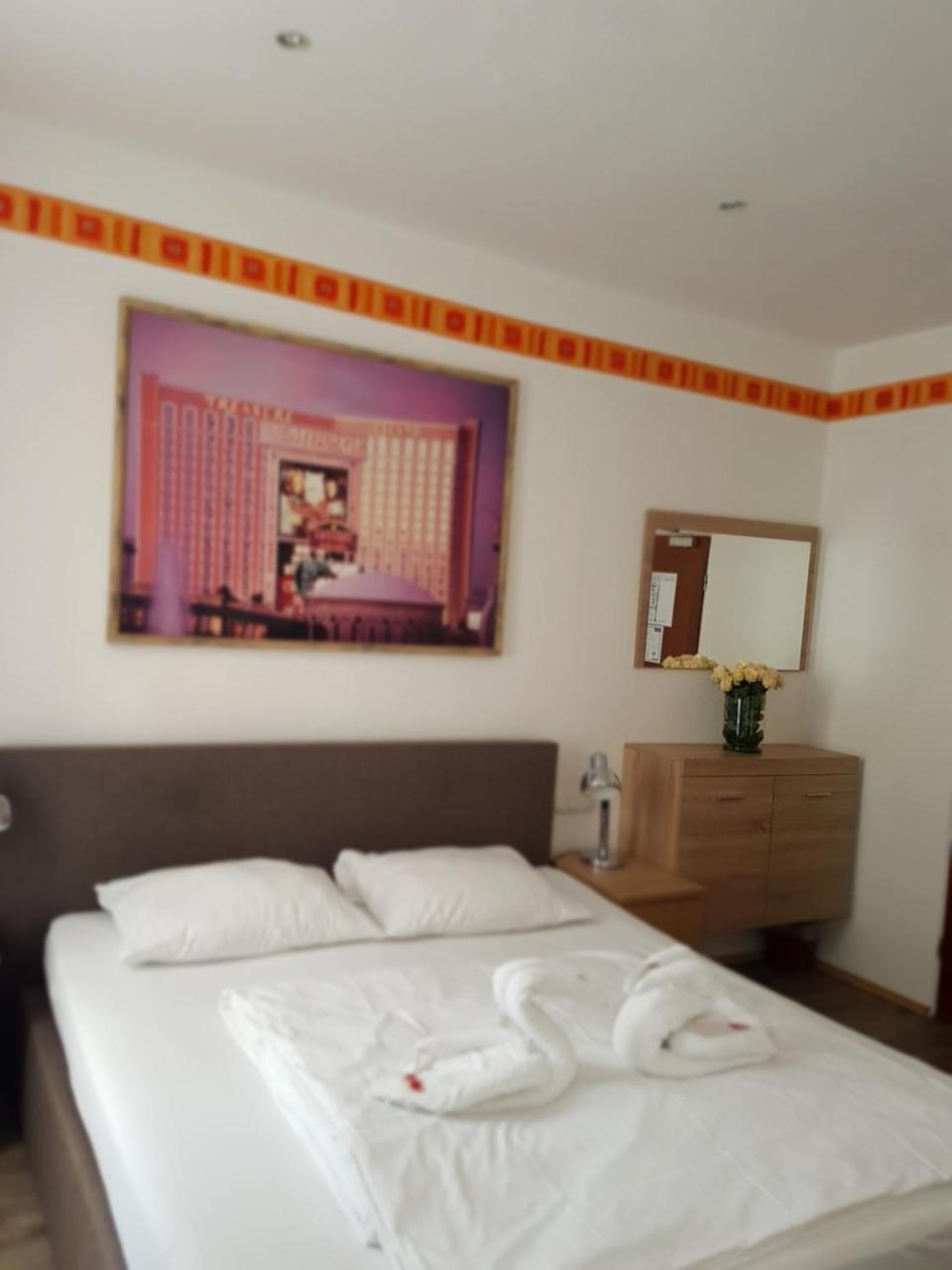 City Hotel Storch Кёльн Экстерьер фото